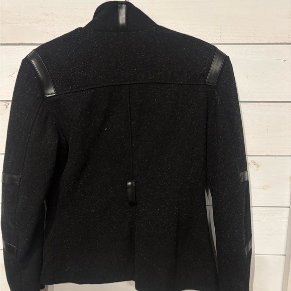 Black Utility Jacket with Military-Inspired Design in size small - Picture 4 of 15